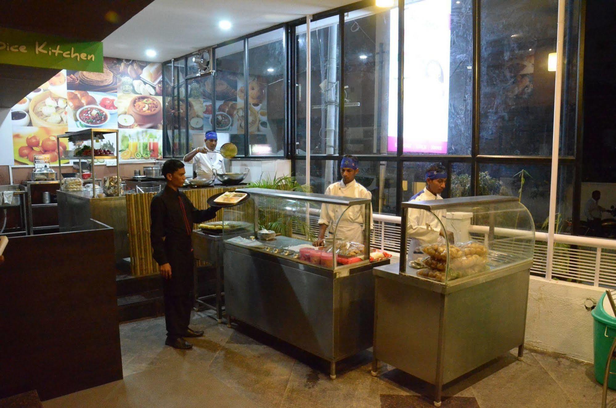 Hotel Vijay Residency Aurangabad  Eksteriør billede